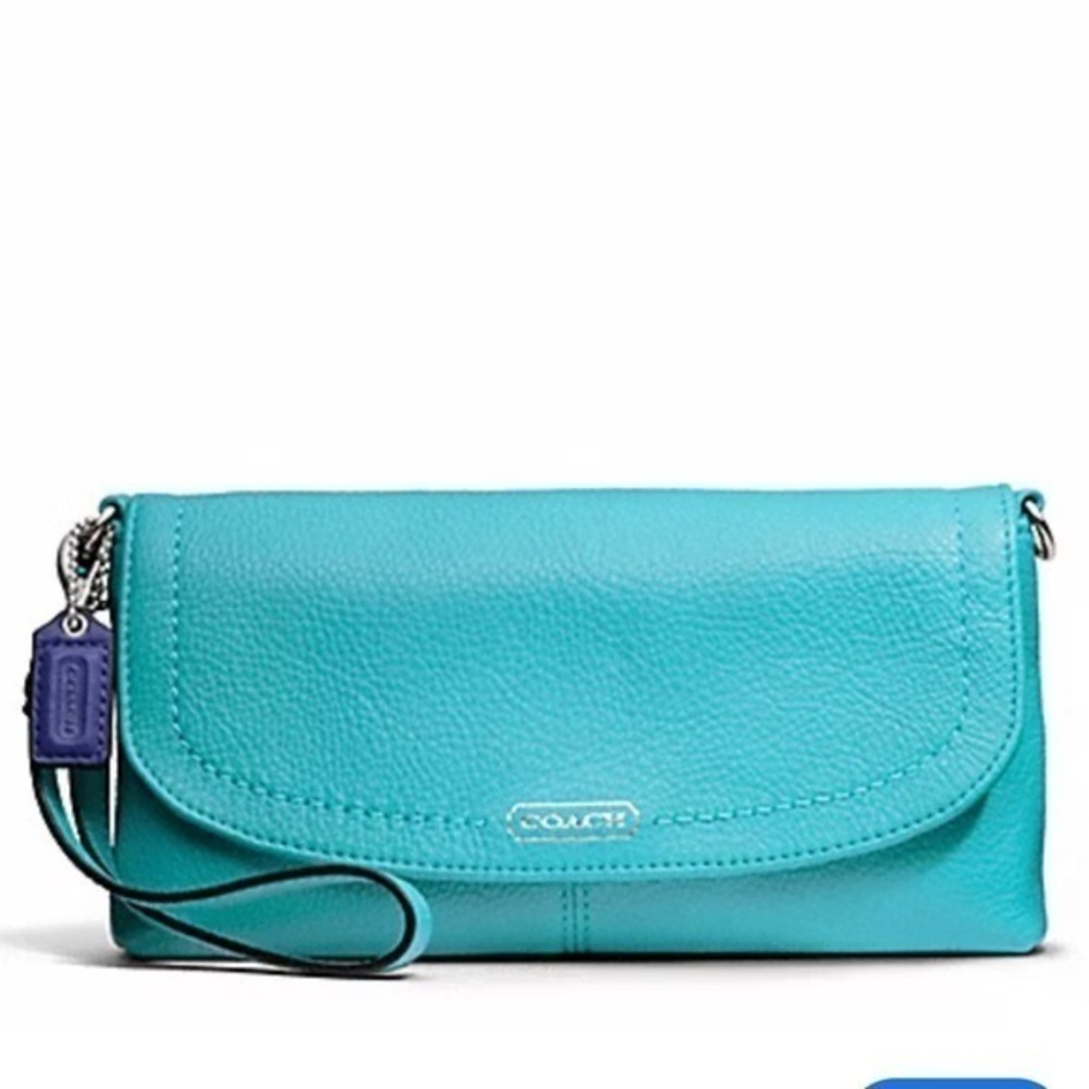 ▶️ COACH ◀️ PARK LEATHER LARGE FLAP WRISTLET 
SILVER/TURQUOISE